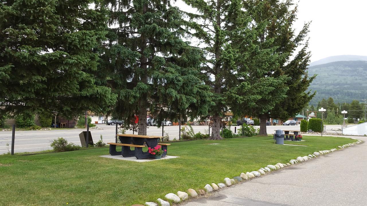 فالماونت Yellowhead Motel المظهر الخارجي الصورة